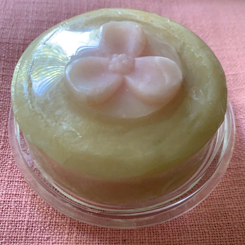 AMOREPACIFIC Treatment Cleansing Soap RARE